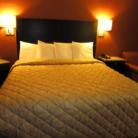 Red Carpet Inn And Suites Monmouth Junction Bilik gambar