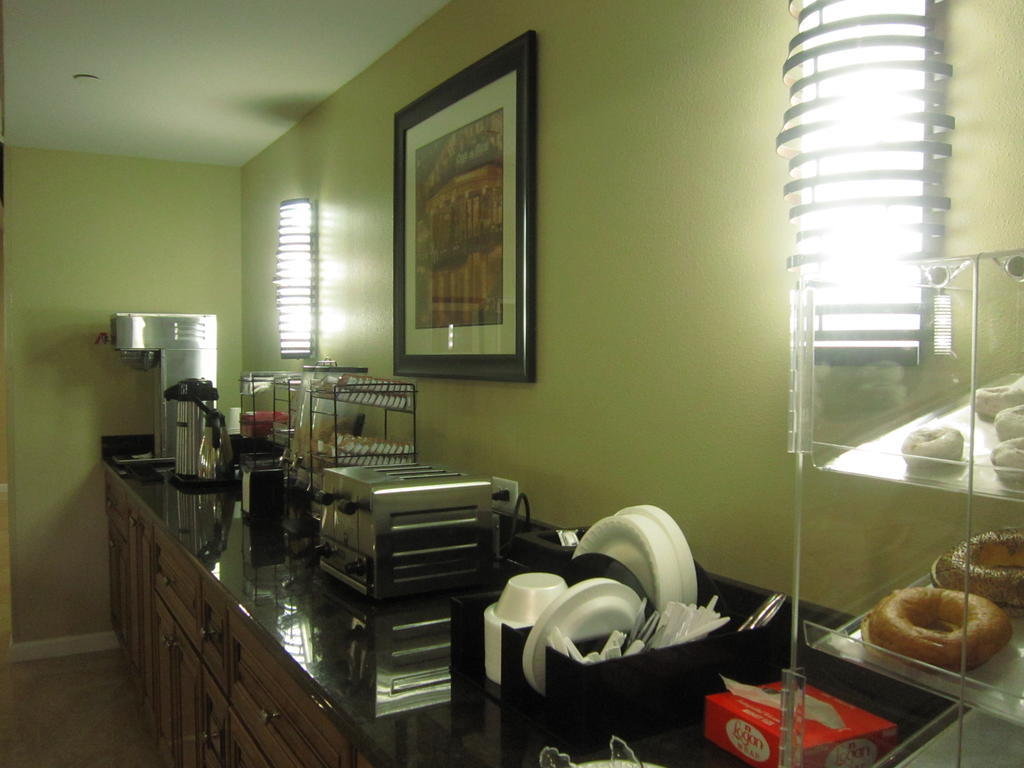 Red Carpet Inn And Suites Monmouth Junction Luaran gambar